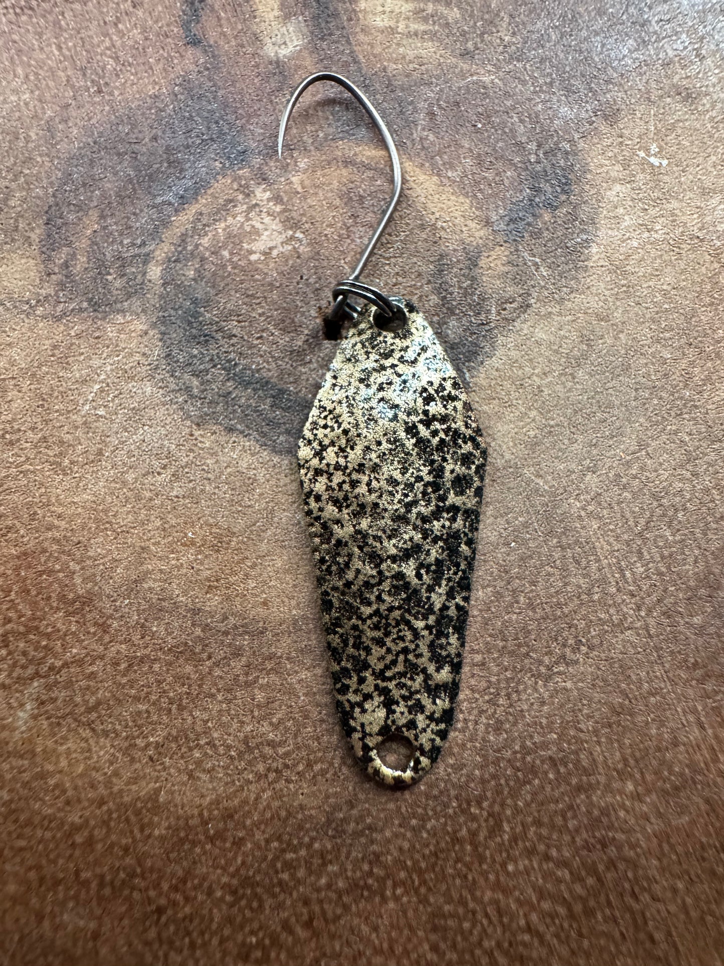 Trout pellet