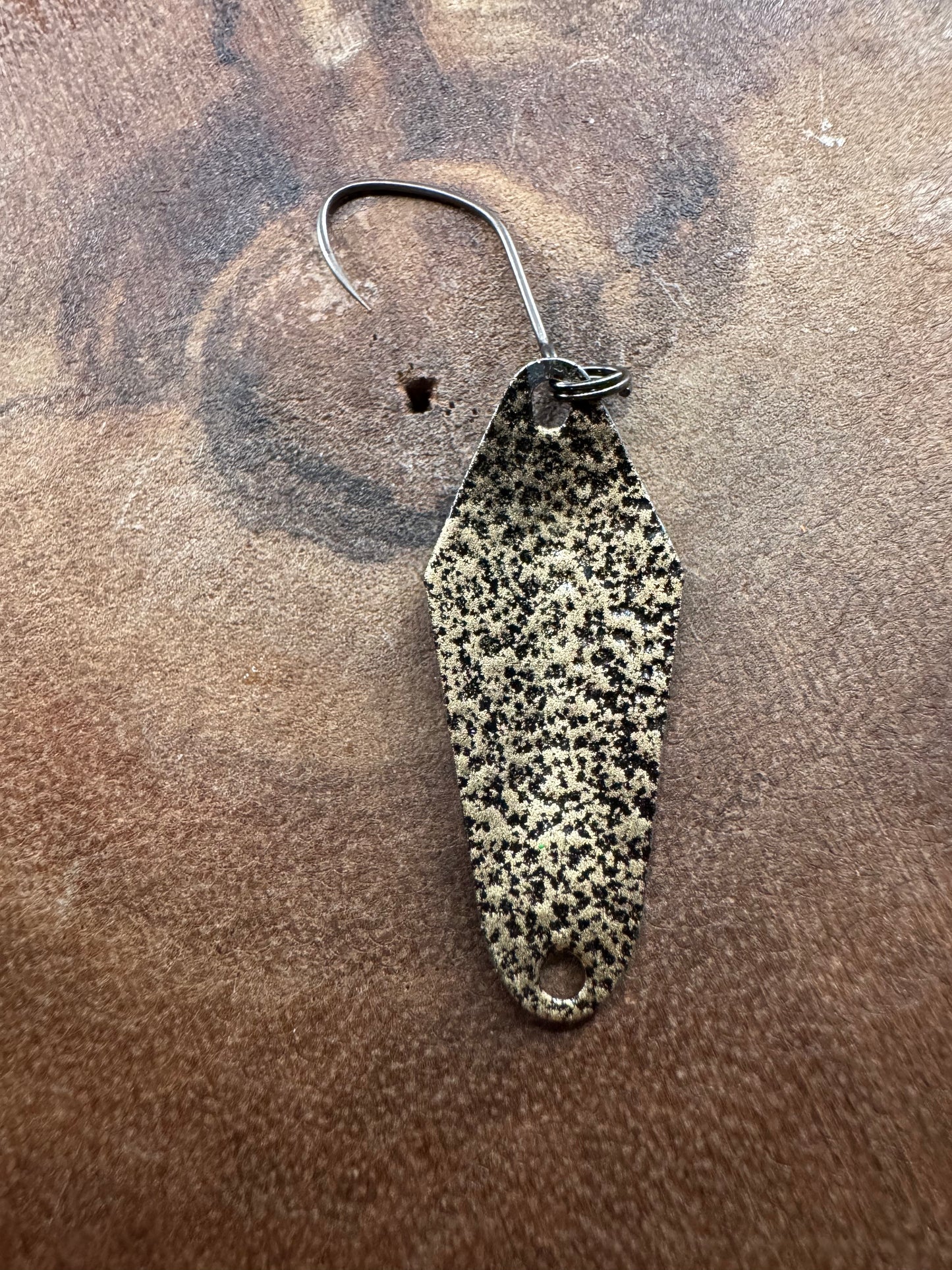 Trout pellet